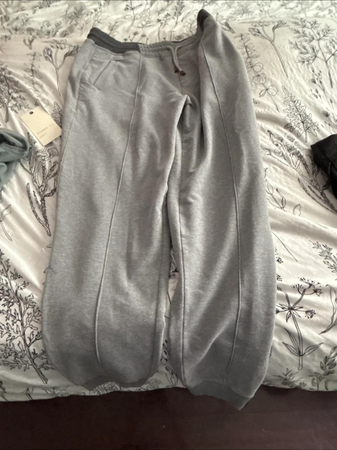 NEW with tags Designer Luxury Fradi Grey Sweatpants - XL image indicator(2)