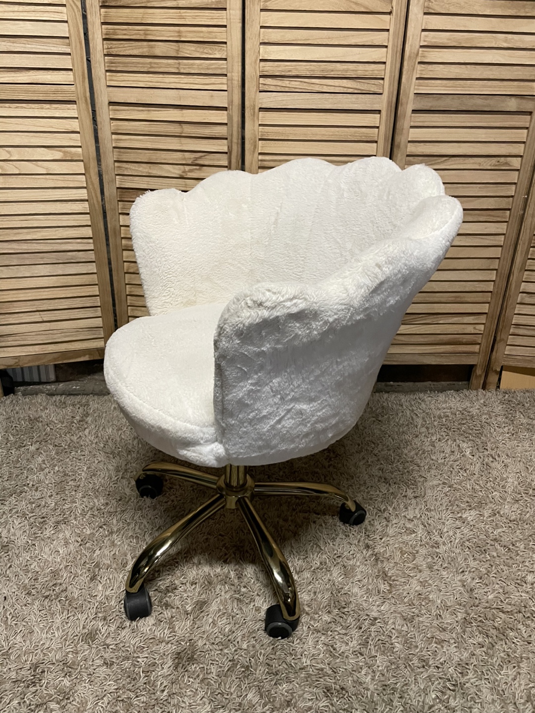 Velvet Swivel Chair - photo 2