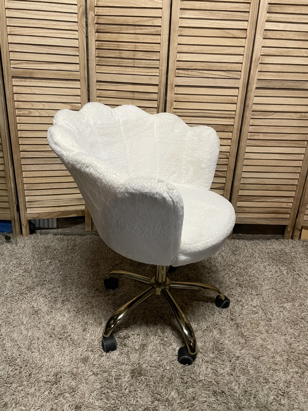 Velvet Swivel Chair - photo 3