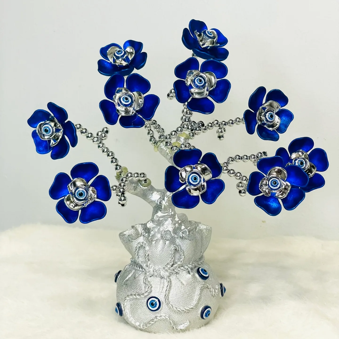 Evil Eye Tree with Gift Box image indicator(3)