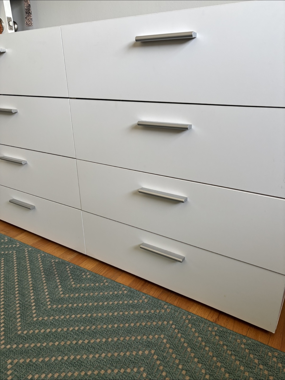 White 6-Drawer Dresser - photo 2
