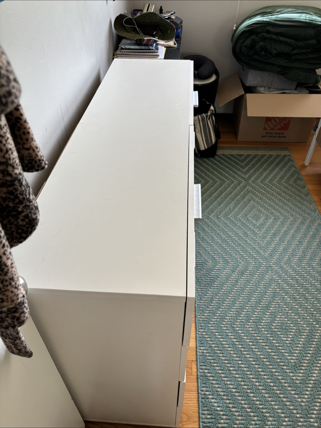 White 6-Drawer Dresser - photo 5