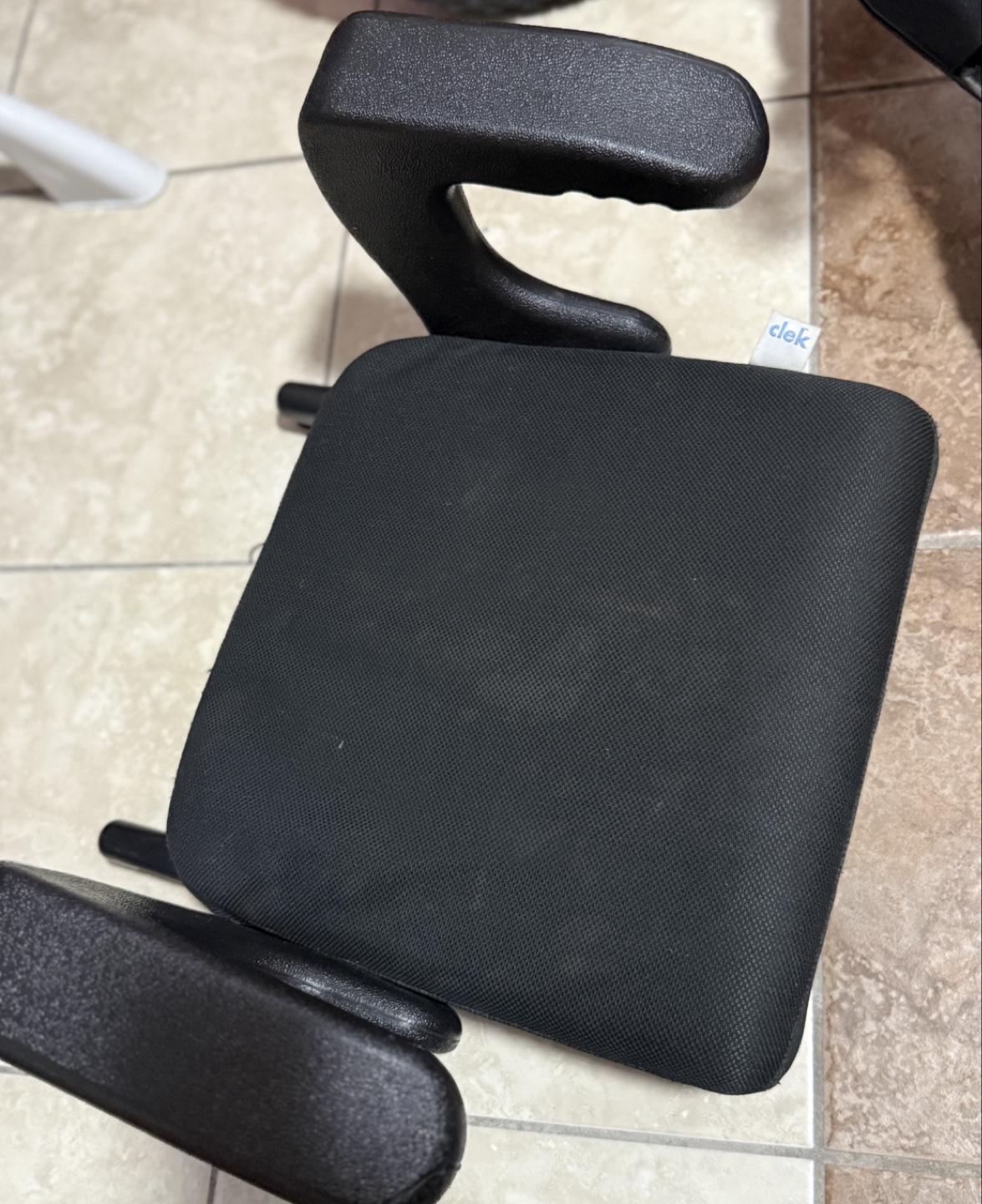 Clek Oobr Booster Seat - Black - photo 3