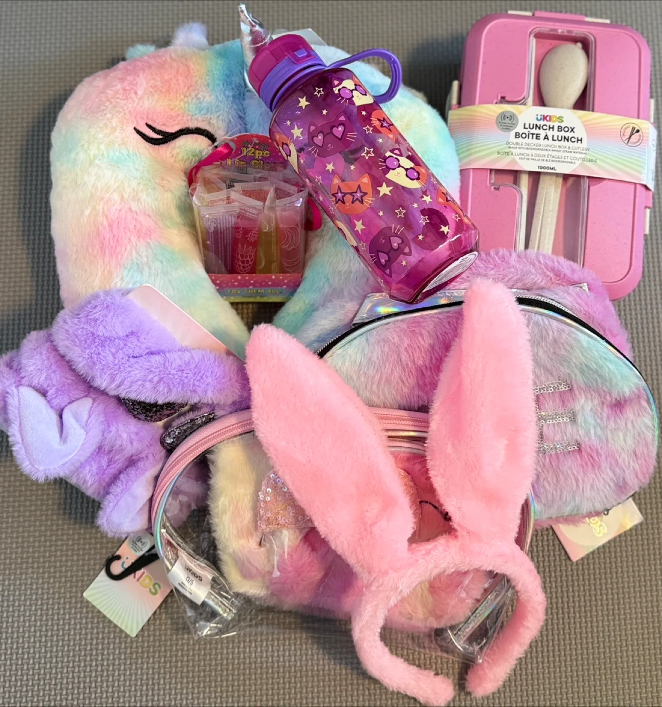 Kids Gift Set - UKIDS Lunch Box, Bottle, and More! thumbnail