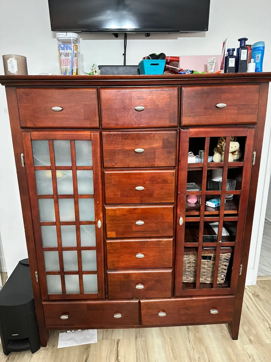 Wooden dresser need it out ASAP thumbnail