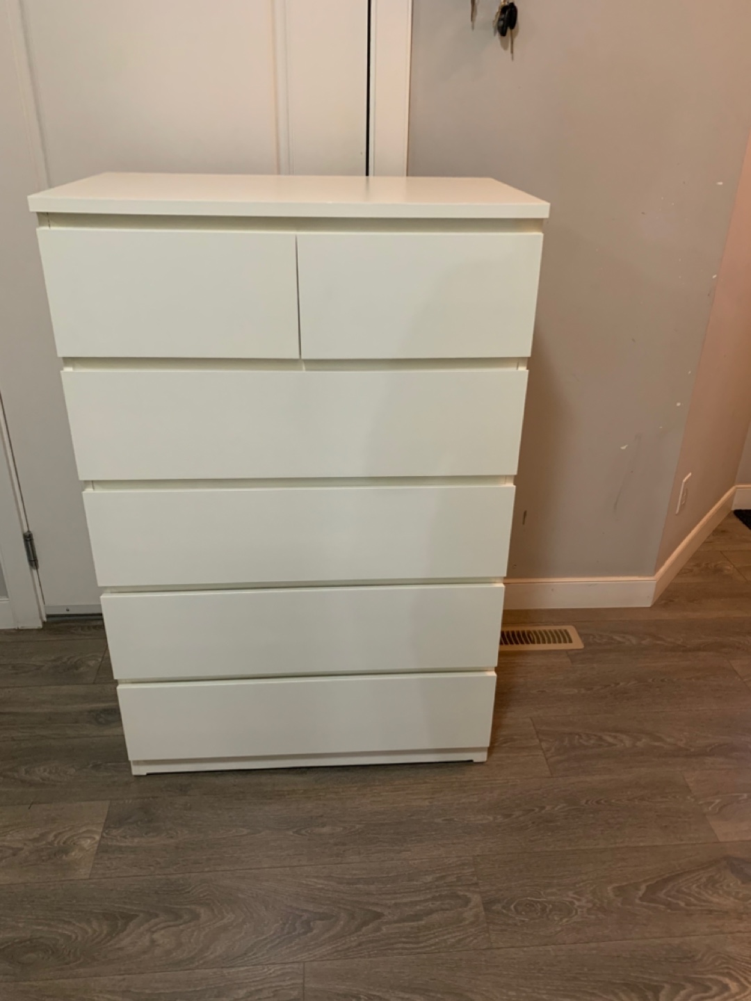 6-Drawer Dresser