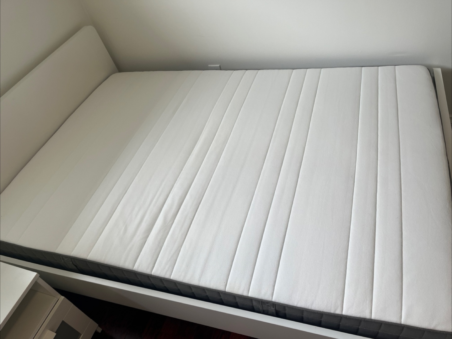 IKEA Mattress and bed frame - White - photo 3