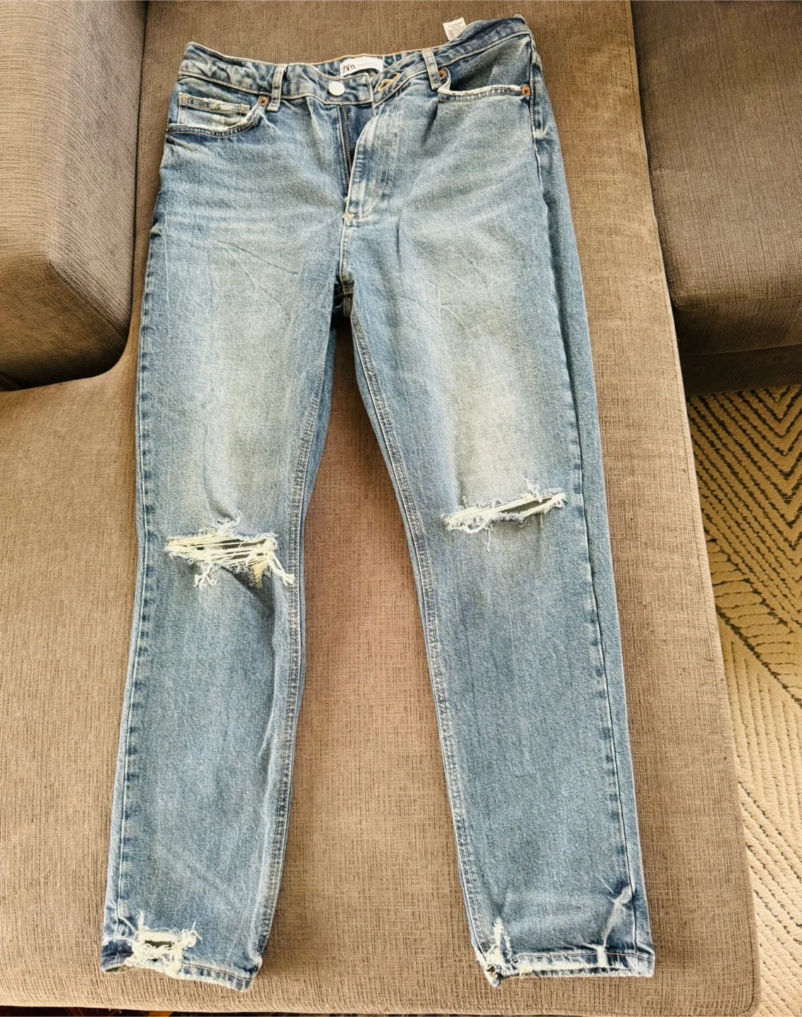 Zara Straight Fit Ripped Jeans - Size 10 thumbnail