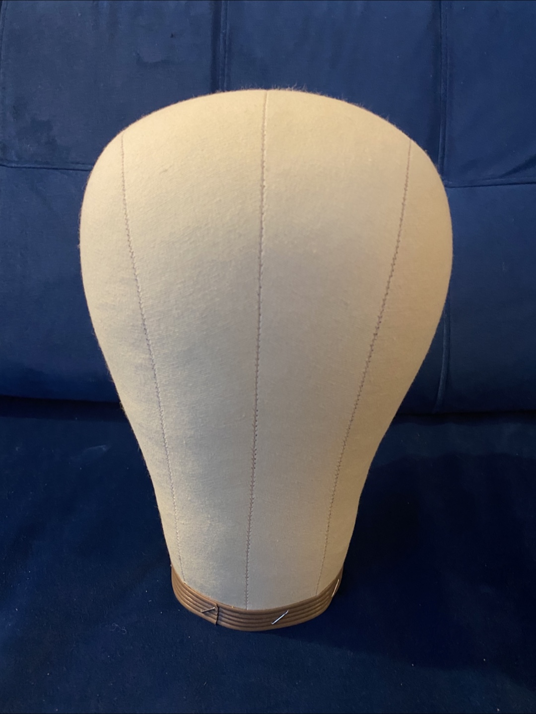 Milliners hat making bust - photo 3