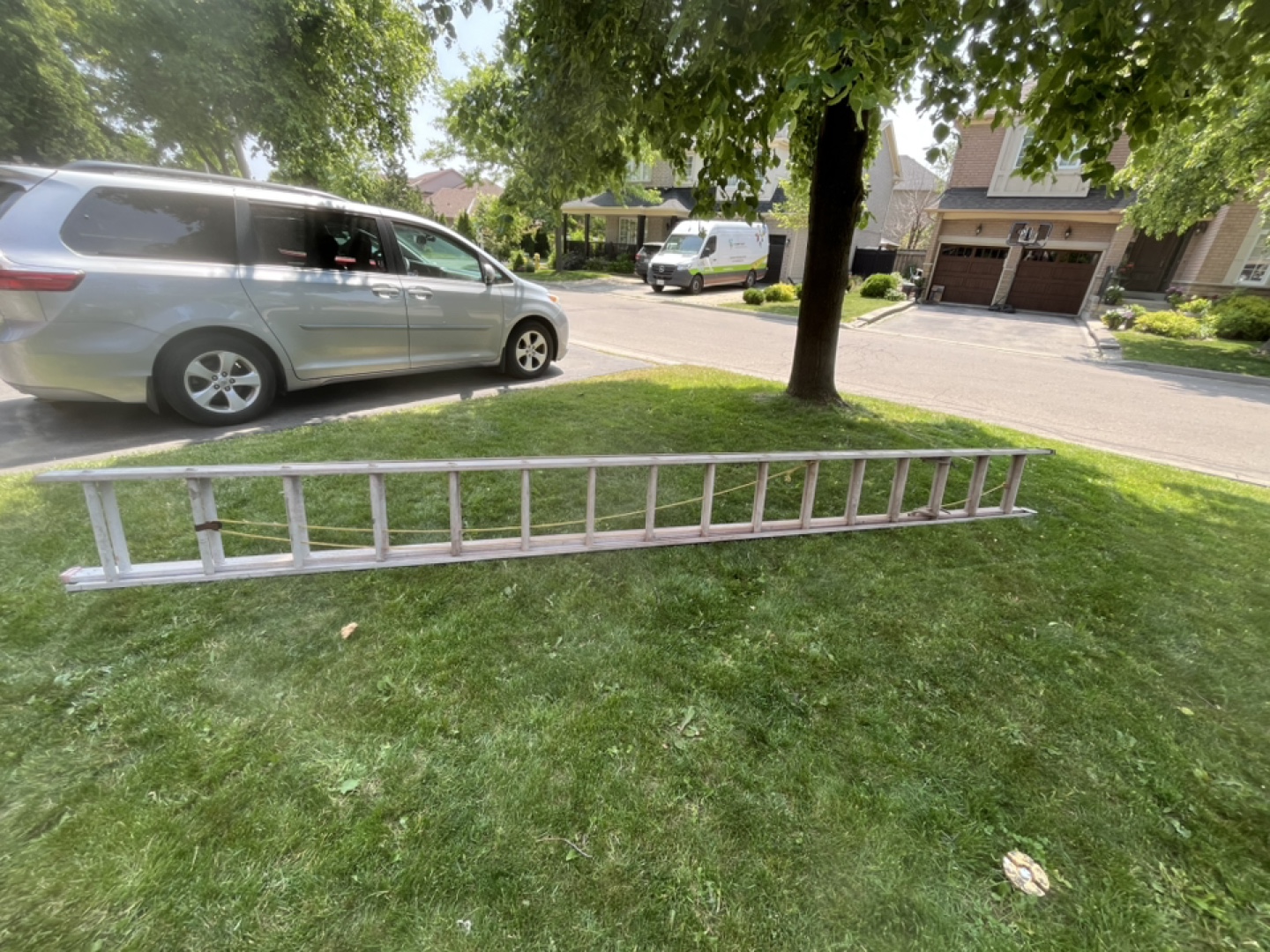 Aluminum Extension Ladder - photo 2