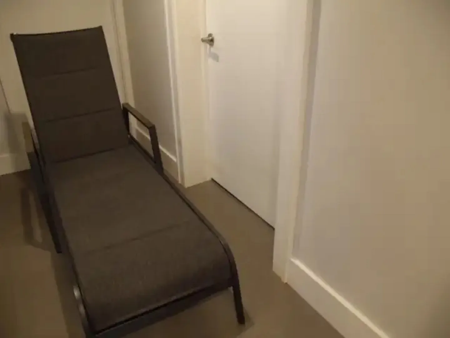 Outdoor Lounge Chair thumbnail