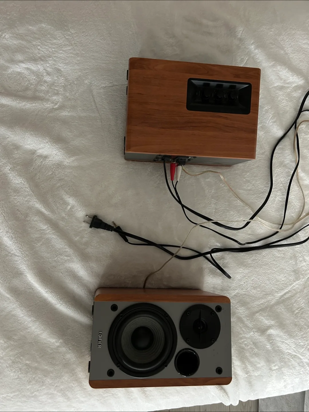 Edifier Speaker set thumbnail