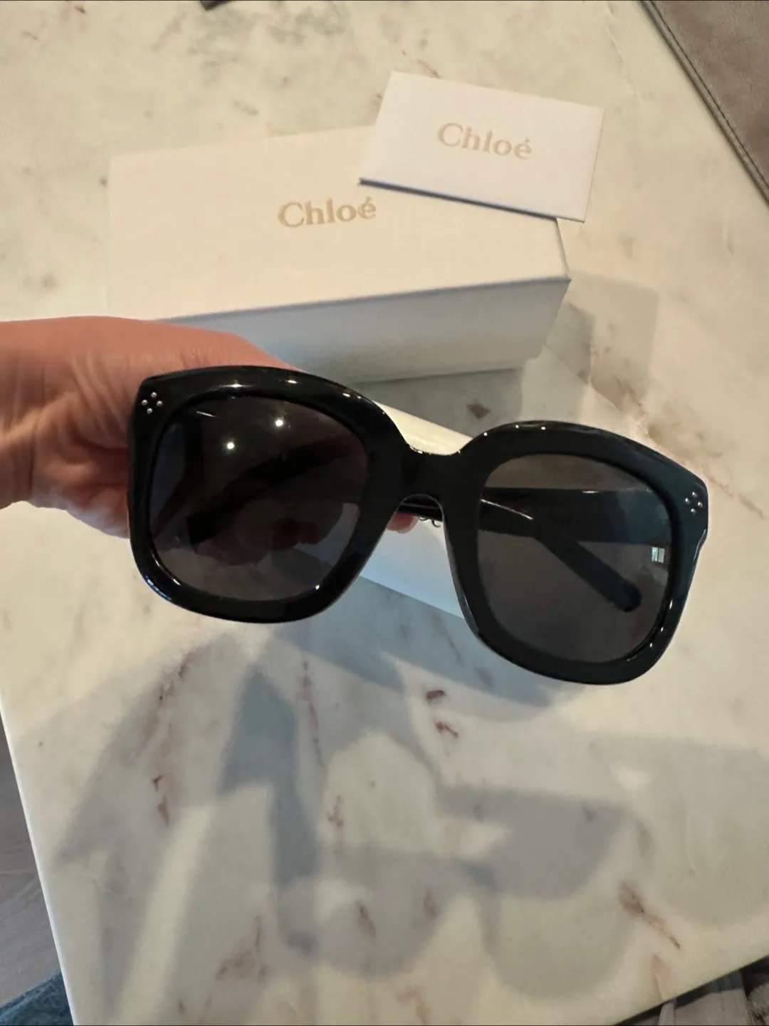 Chloé Black Sunglasses image indicator(4)