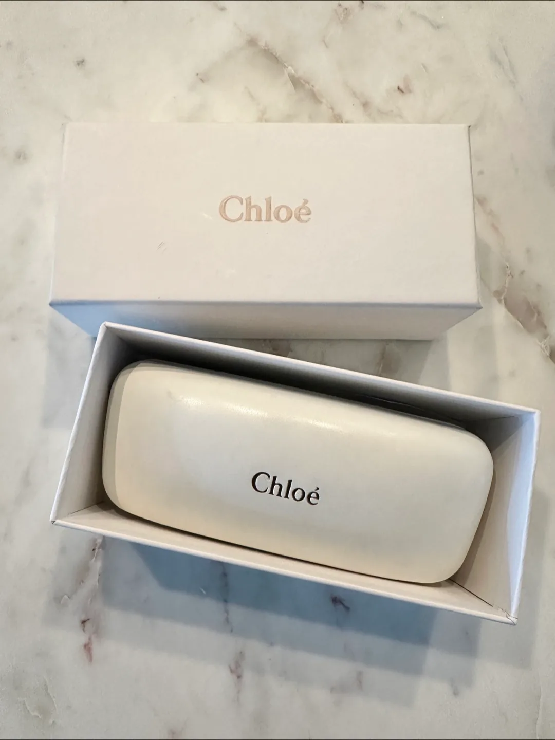 Chloé Black Sunglasses image indicator(7)