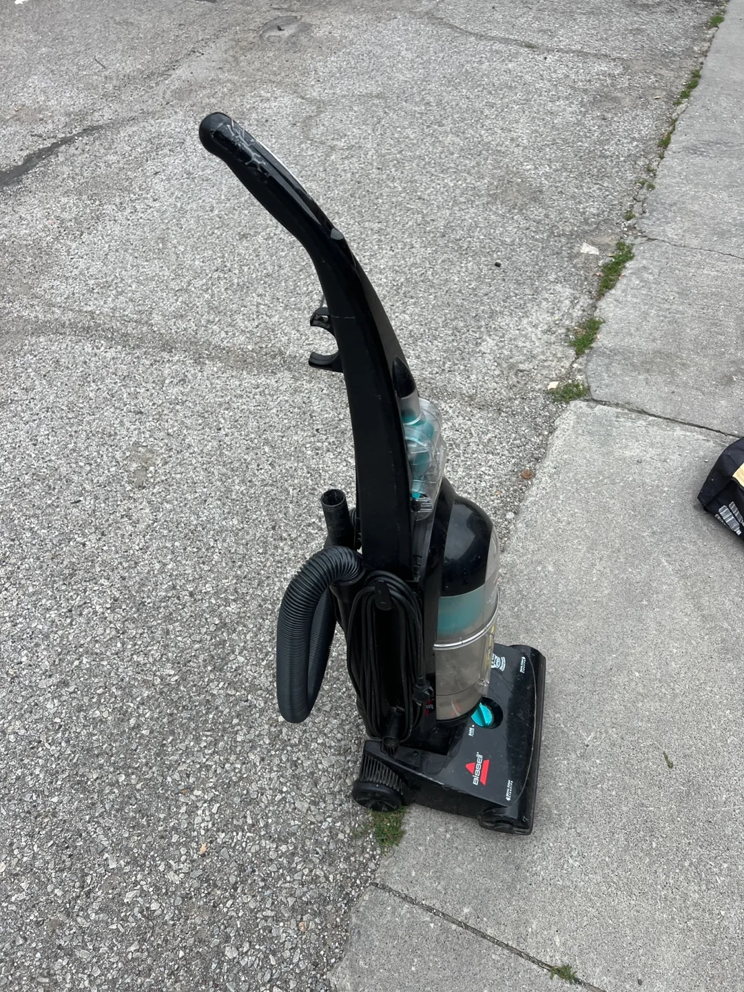 Bissell CleanView Helix Vacuum image indicator(2)