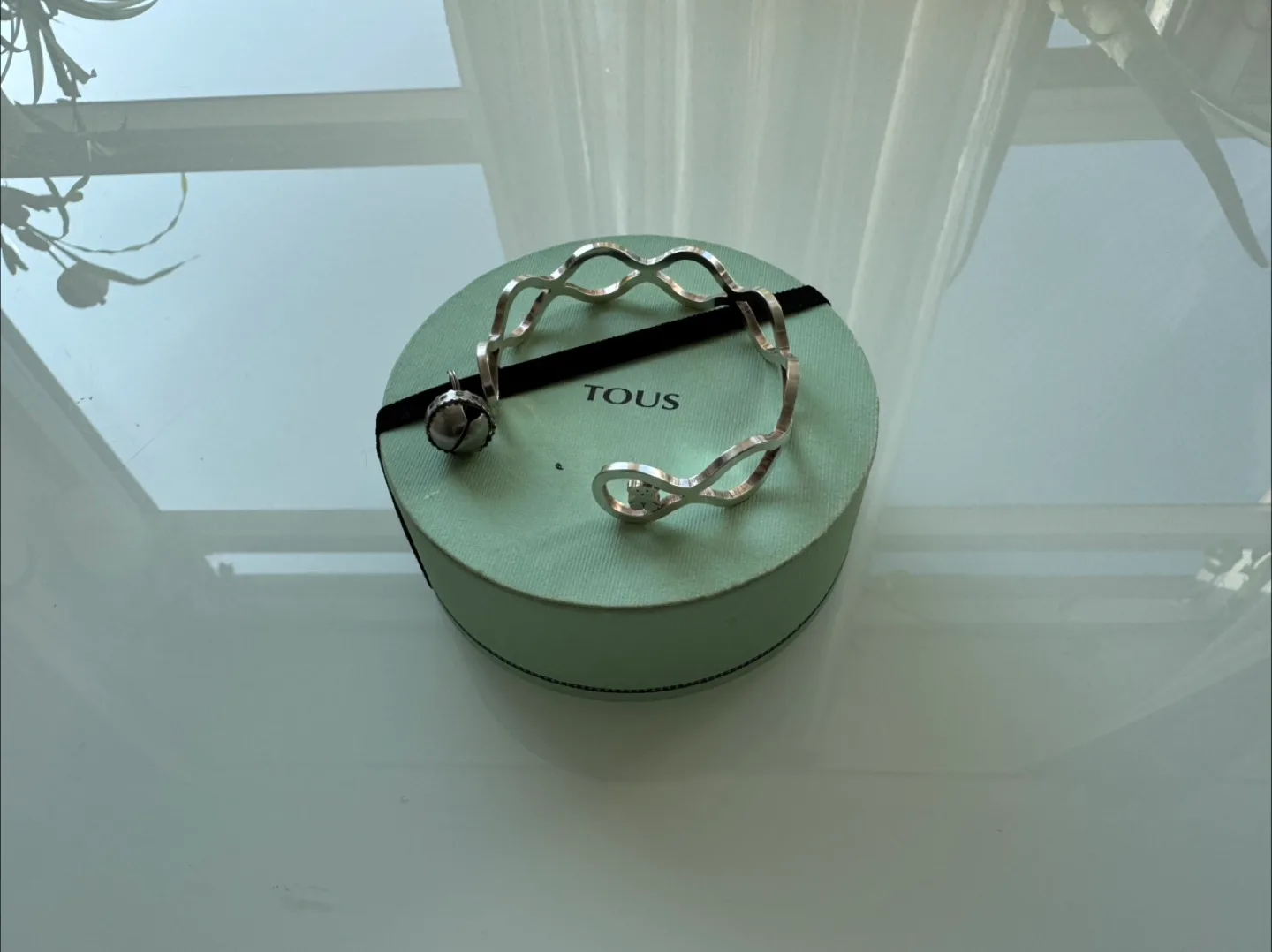 TOUS Silver Bracelet in original box image indicator(5)