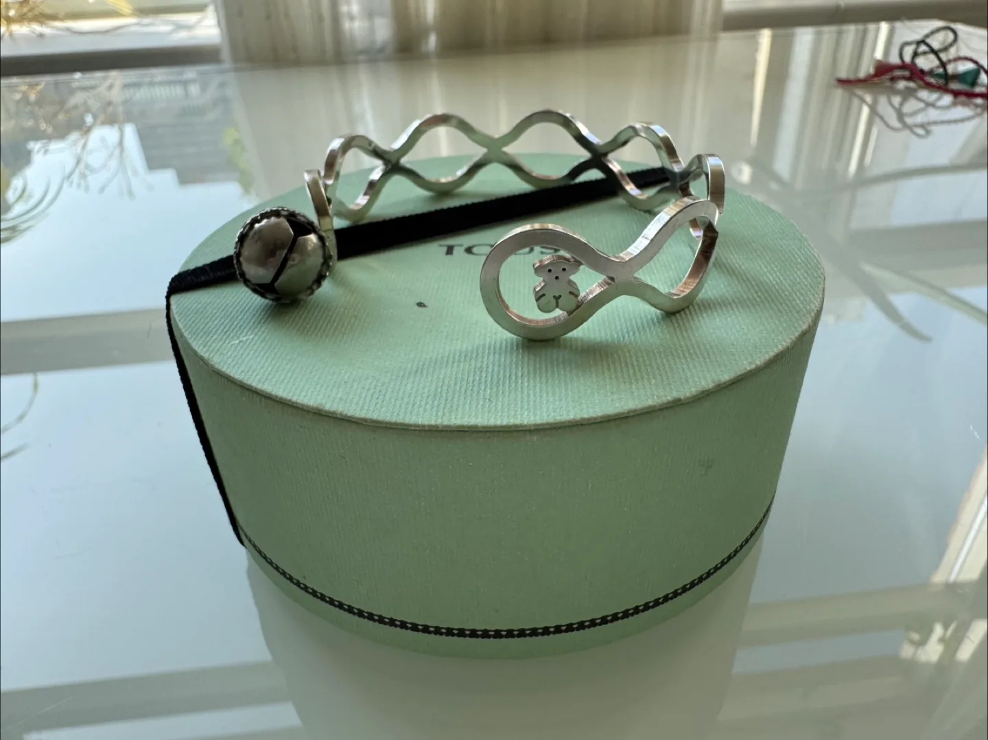 TOUS Silver Bracelet in original box image indicator(3)