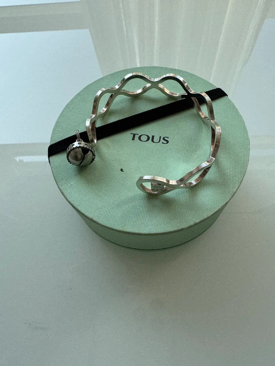 TOUS Silver Bracelet in original box image indicator(6)