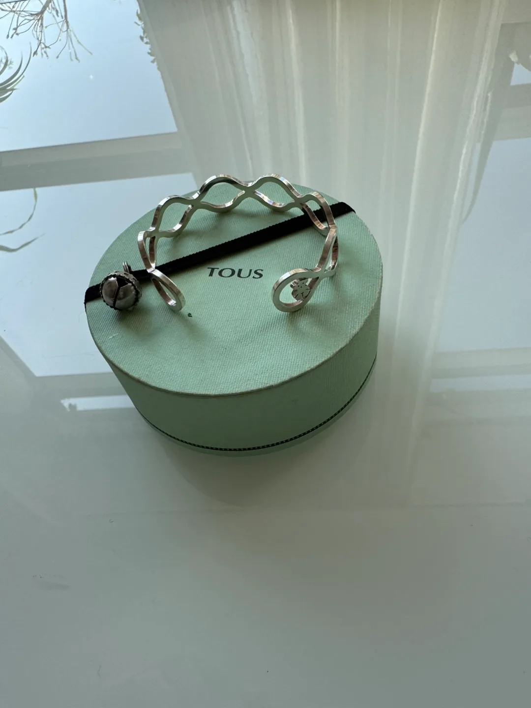 TOUS Silver Bracelet in original box image indicator(7)