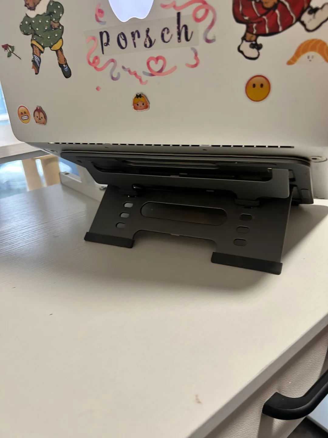 Laptop Stand thumbnail