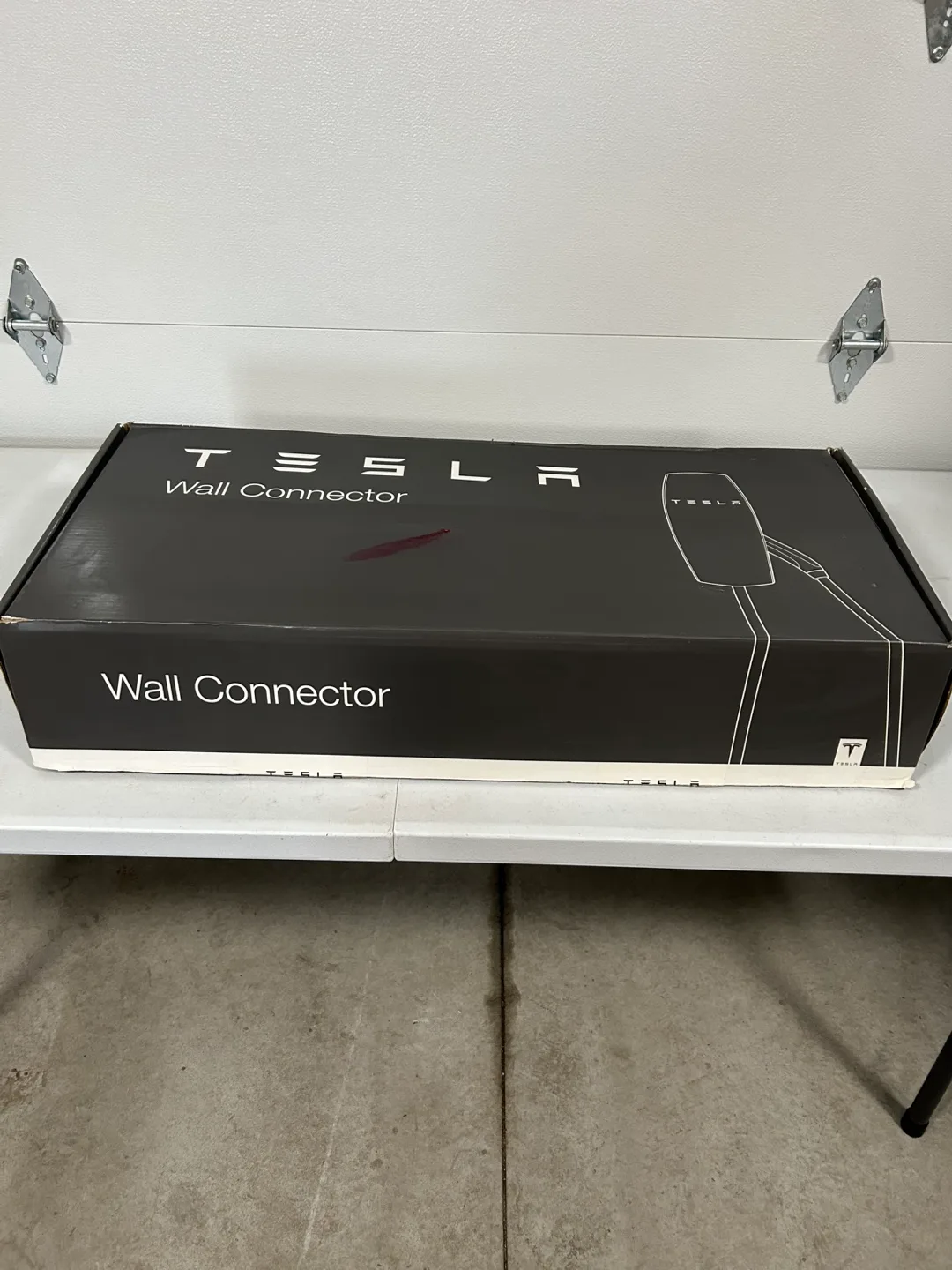 Tesla wall charger 80A gen 2 thumbnail