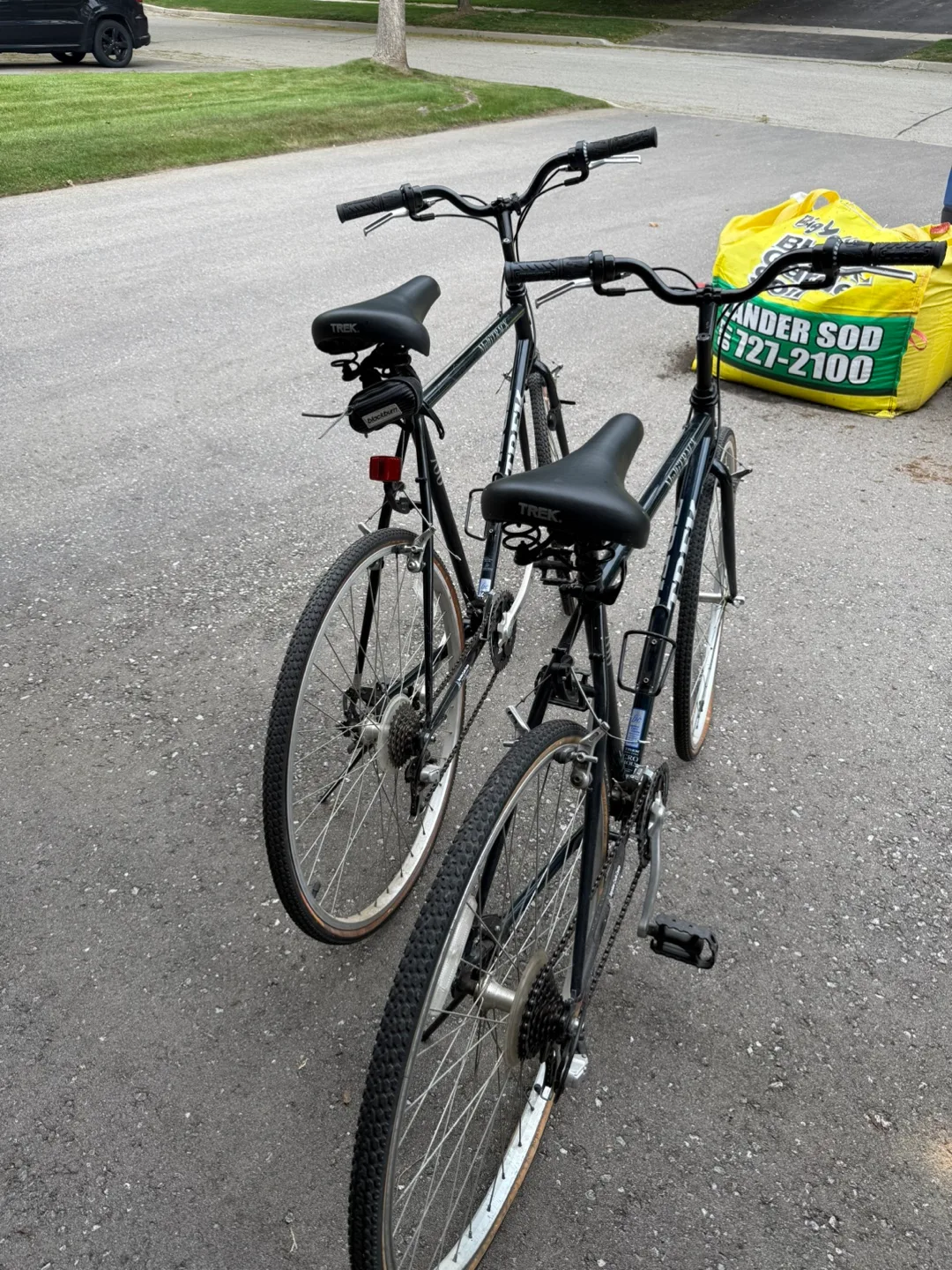 Trek Multitrack 700 & Trek 700 Hybrid Bikes image indicator(2)