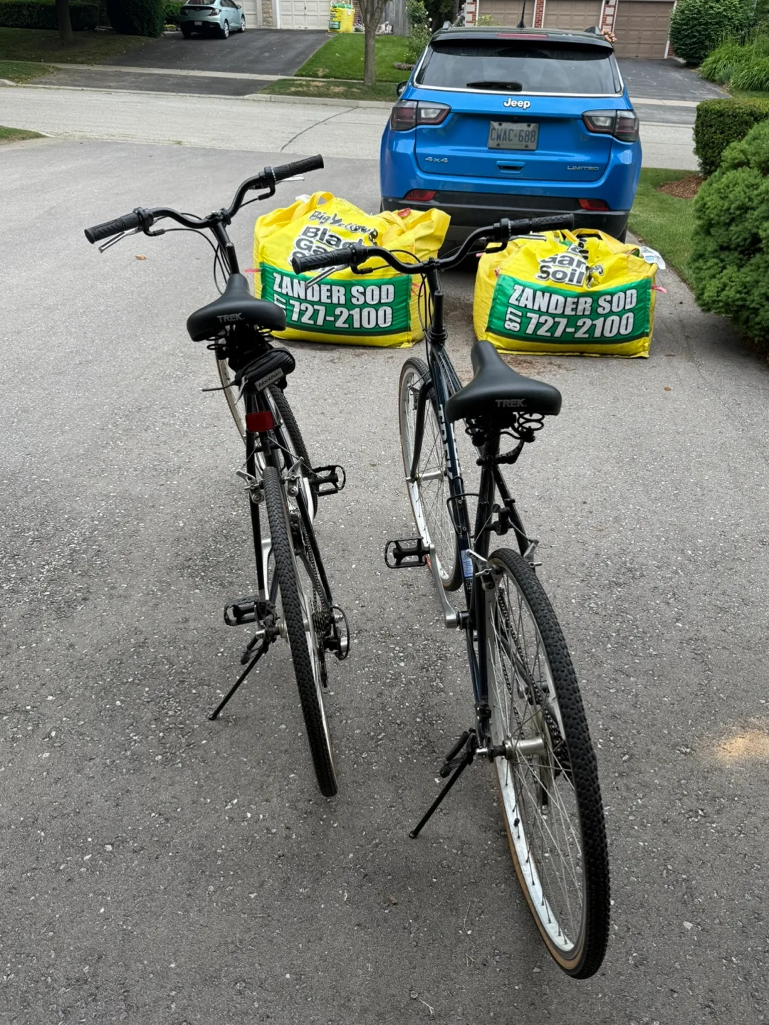 Trek Multitrack 700 & Trek 700 Hybrid Bikes image indicator(3)