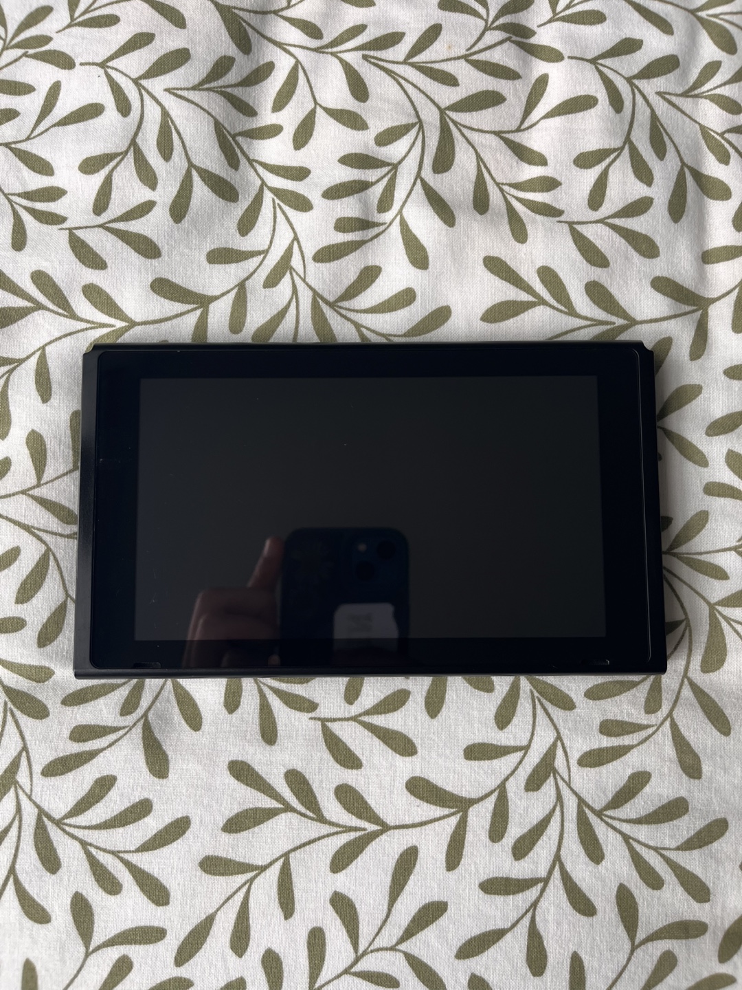 V2 Nintendo Switch Animal Crossing Edition - photo 2