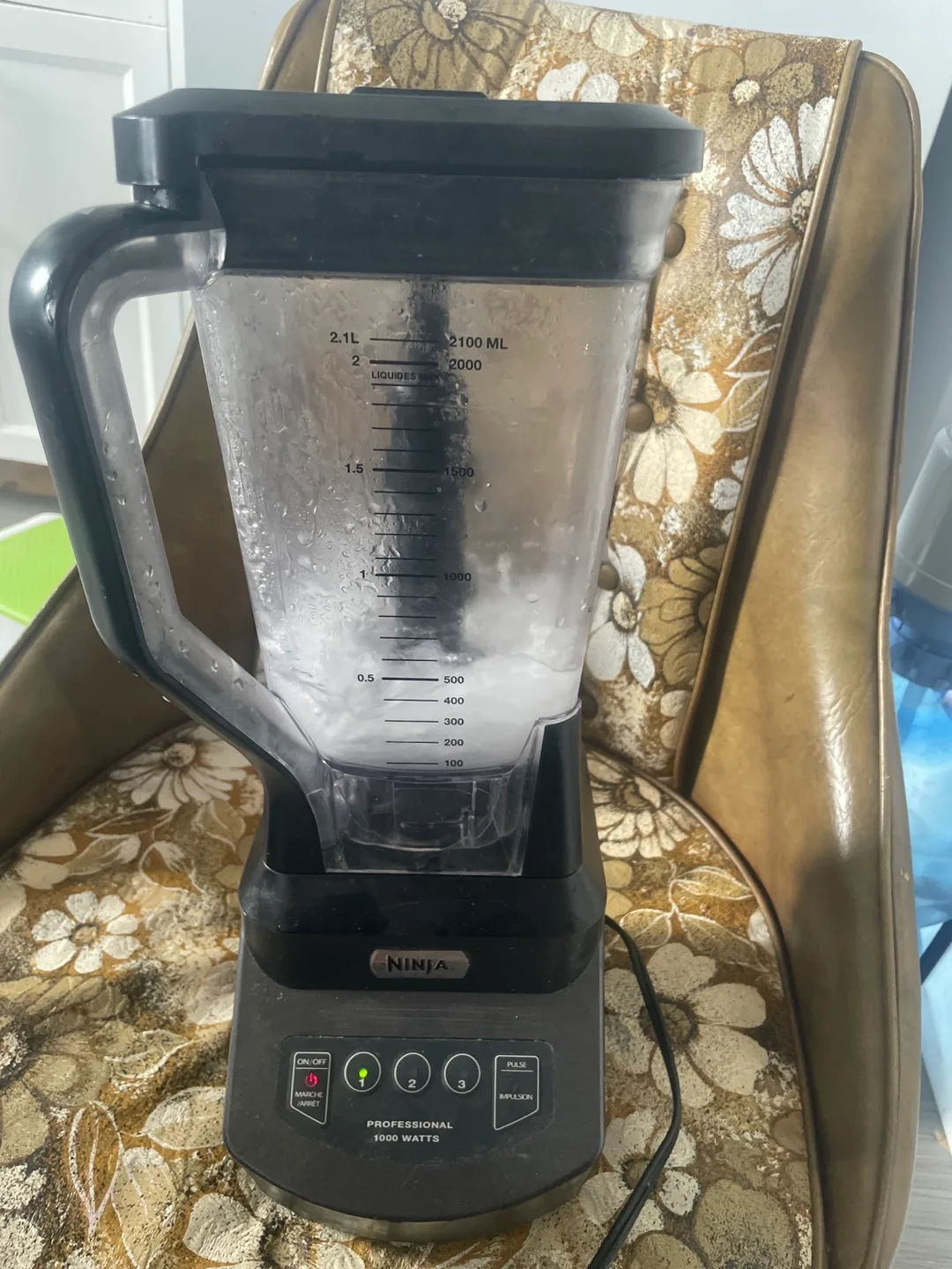 Ninja Professional 1000 Watts Blender thumbnail