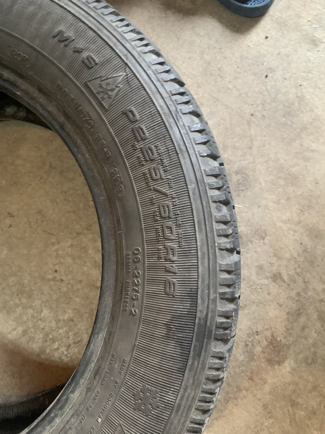 P225/60R16 Tire - photo 2