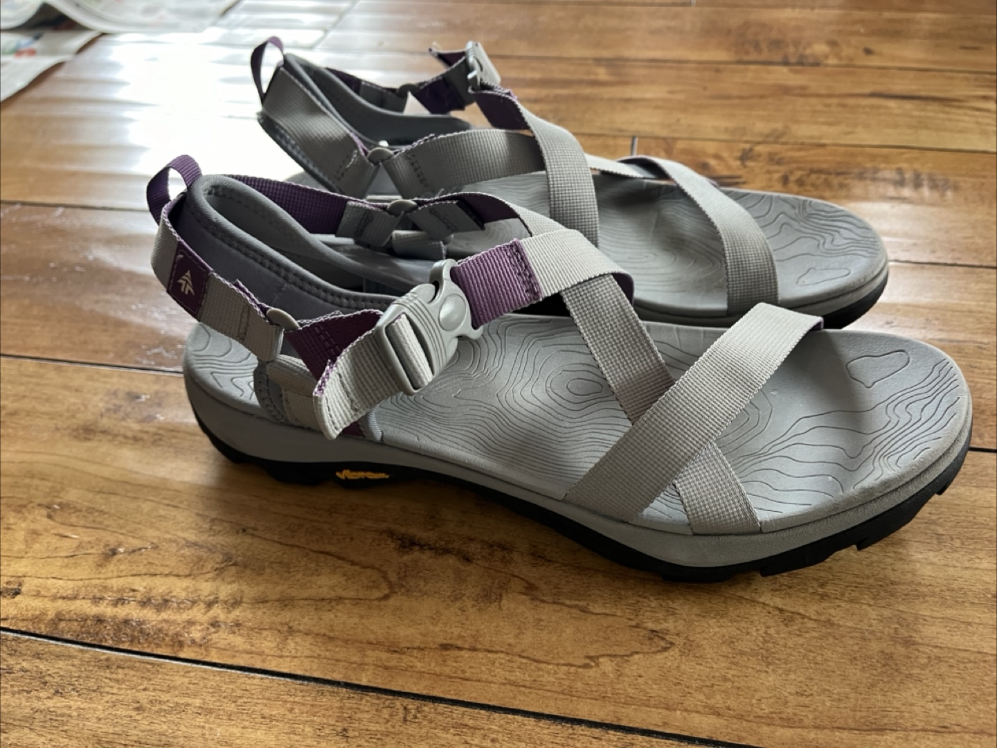 Woods Grey Sandals - Size 11 - photo 2