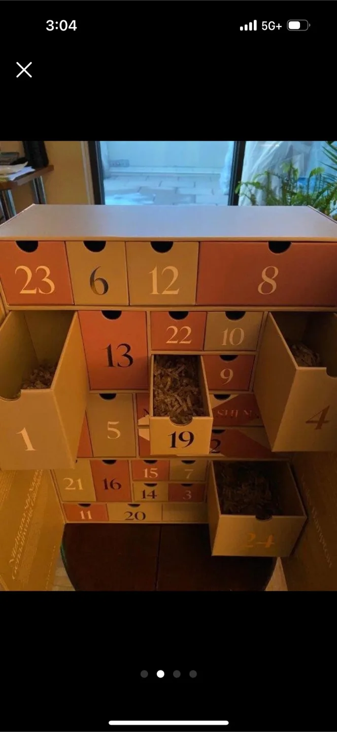 25 Beautiful Days Advent Calendar image indicator(2)