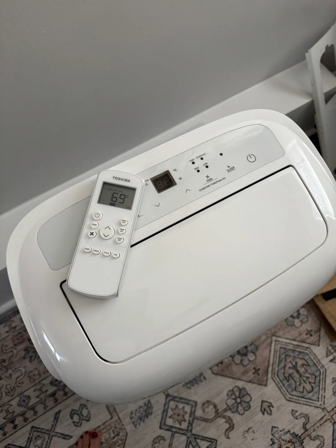 Toshiba Mobile Type Air Conditioner RAC-PD0812CRRU image indicator(5)