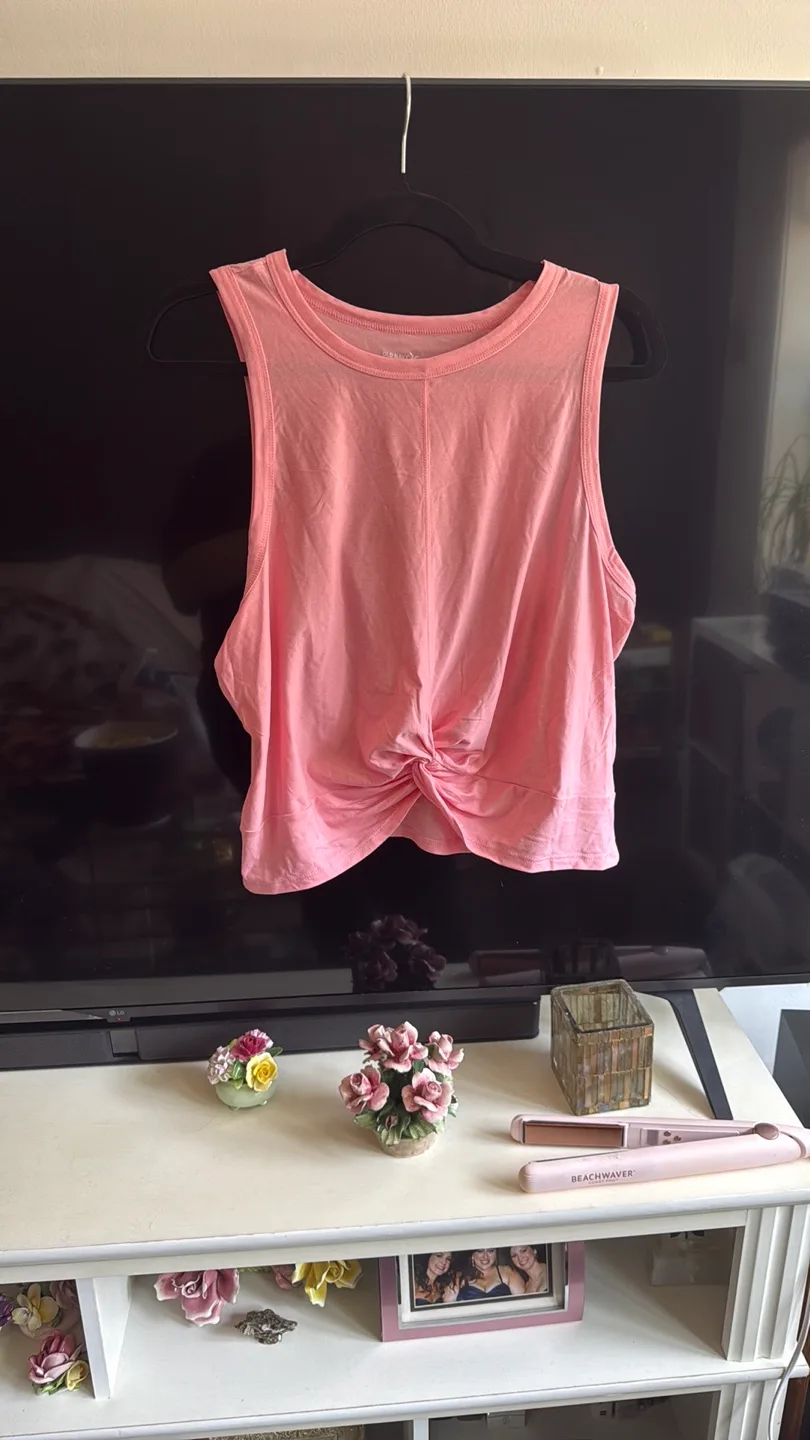 Old Navy Active Twist-Front Tank Top - Pink thumbnail