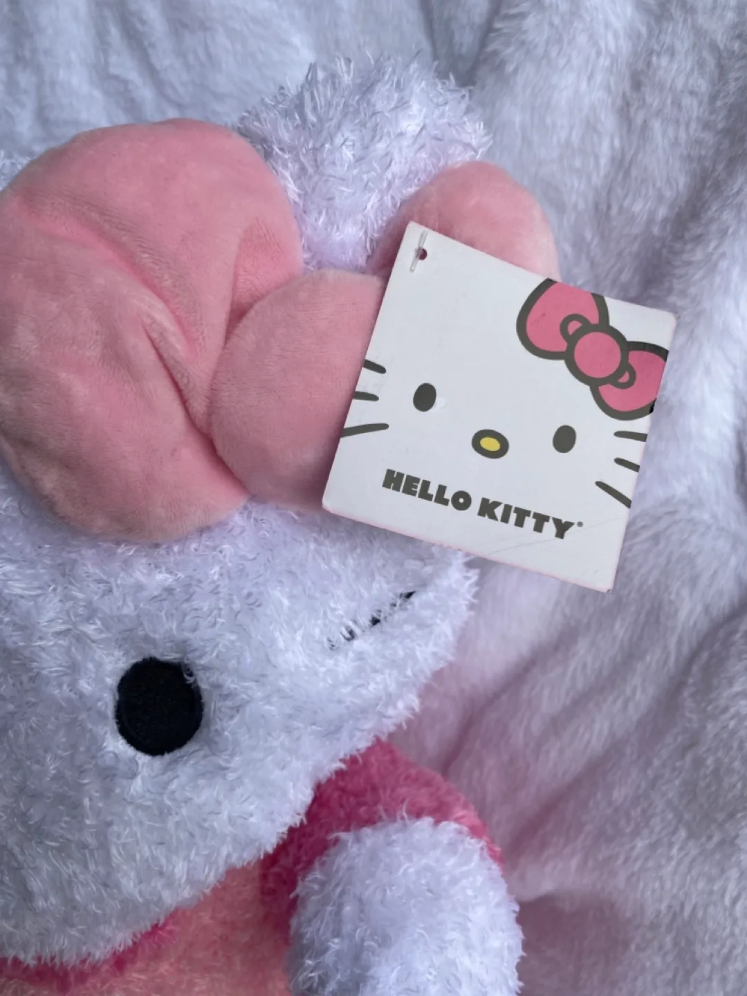 NEW! Large Hello Kitty Plush Toy with Tags! image indicator(2)