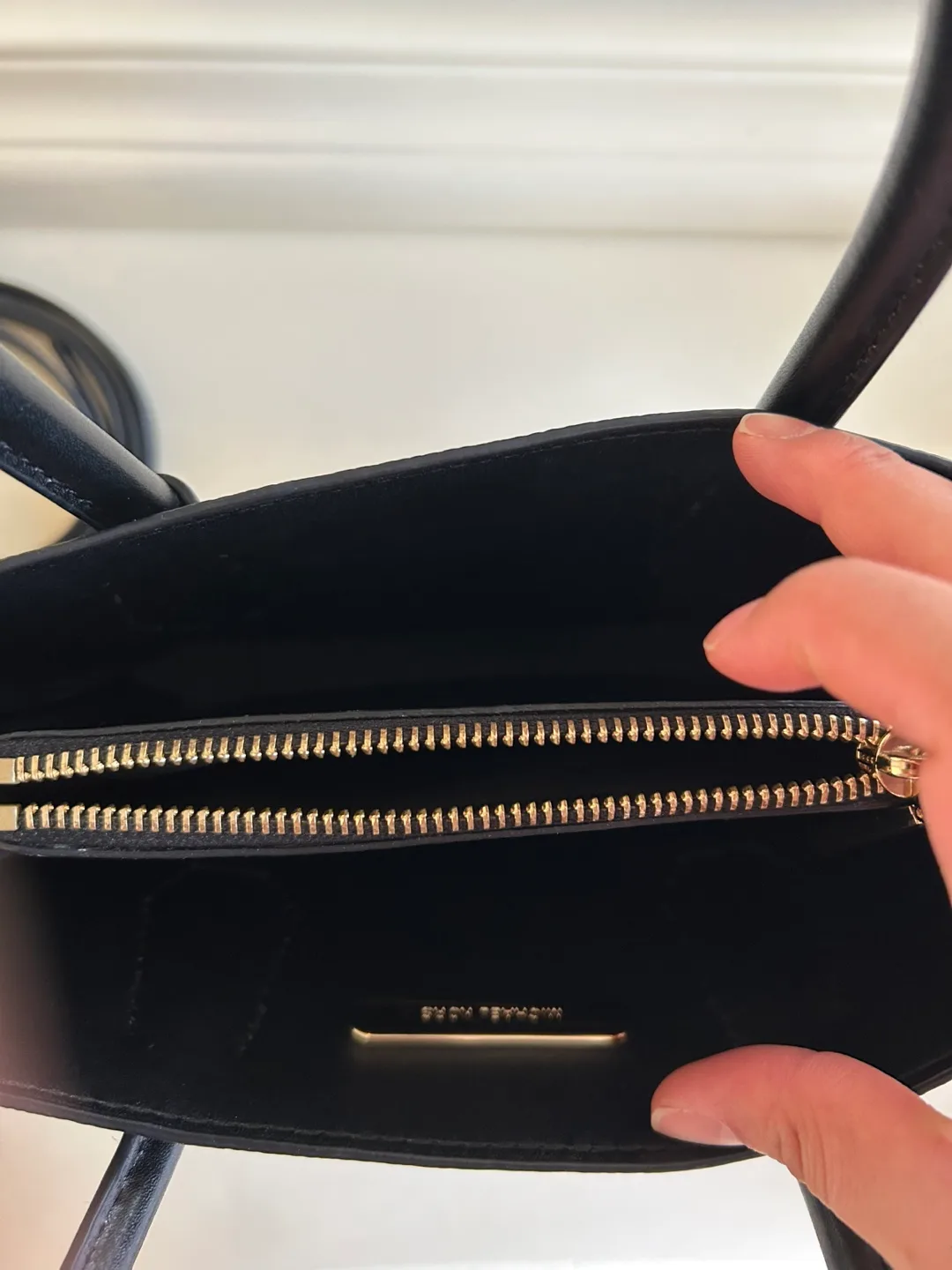 Michael Kors Black Leather Handbag image indicator(6)