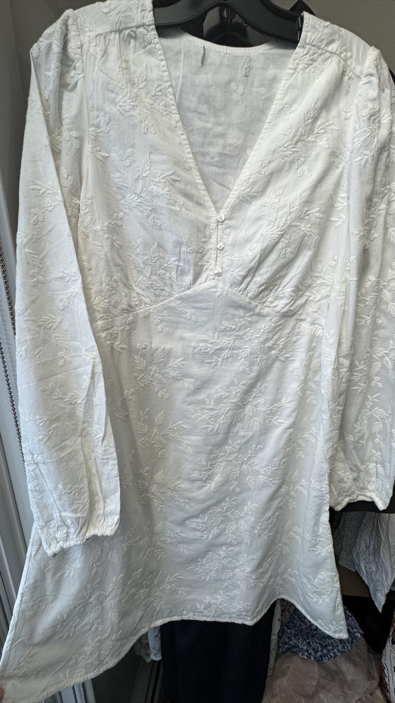 White Embroidered Tunic dress - photo 2