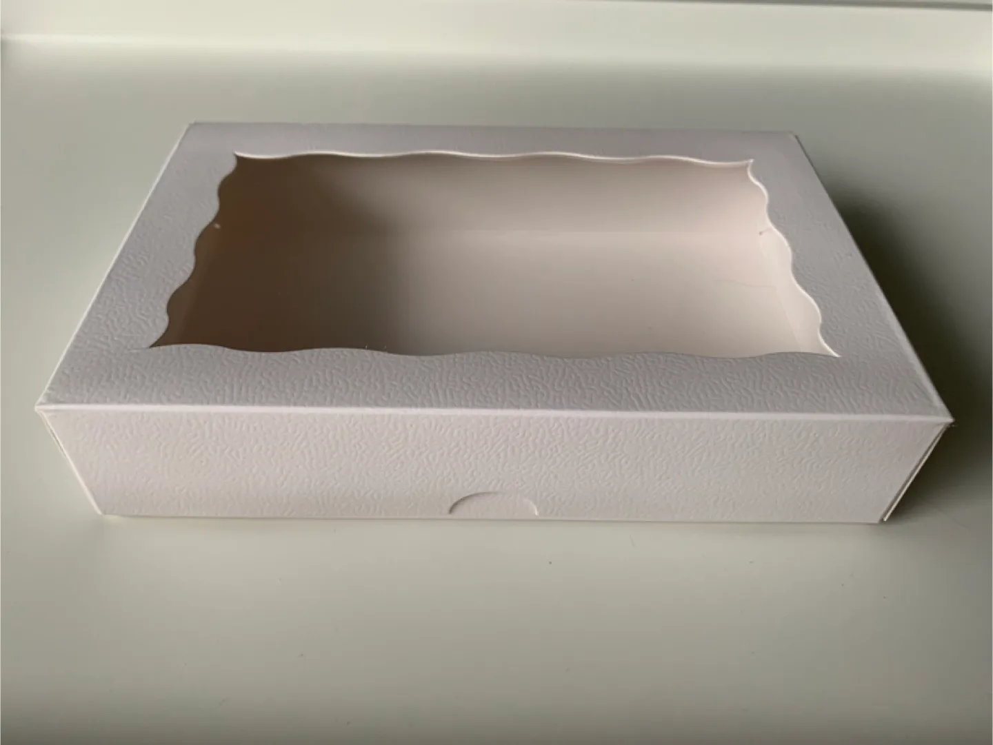 25 White Cookies Treat Party Favor Boxes thumbnail