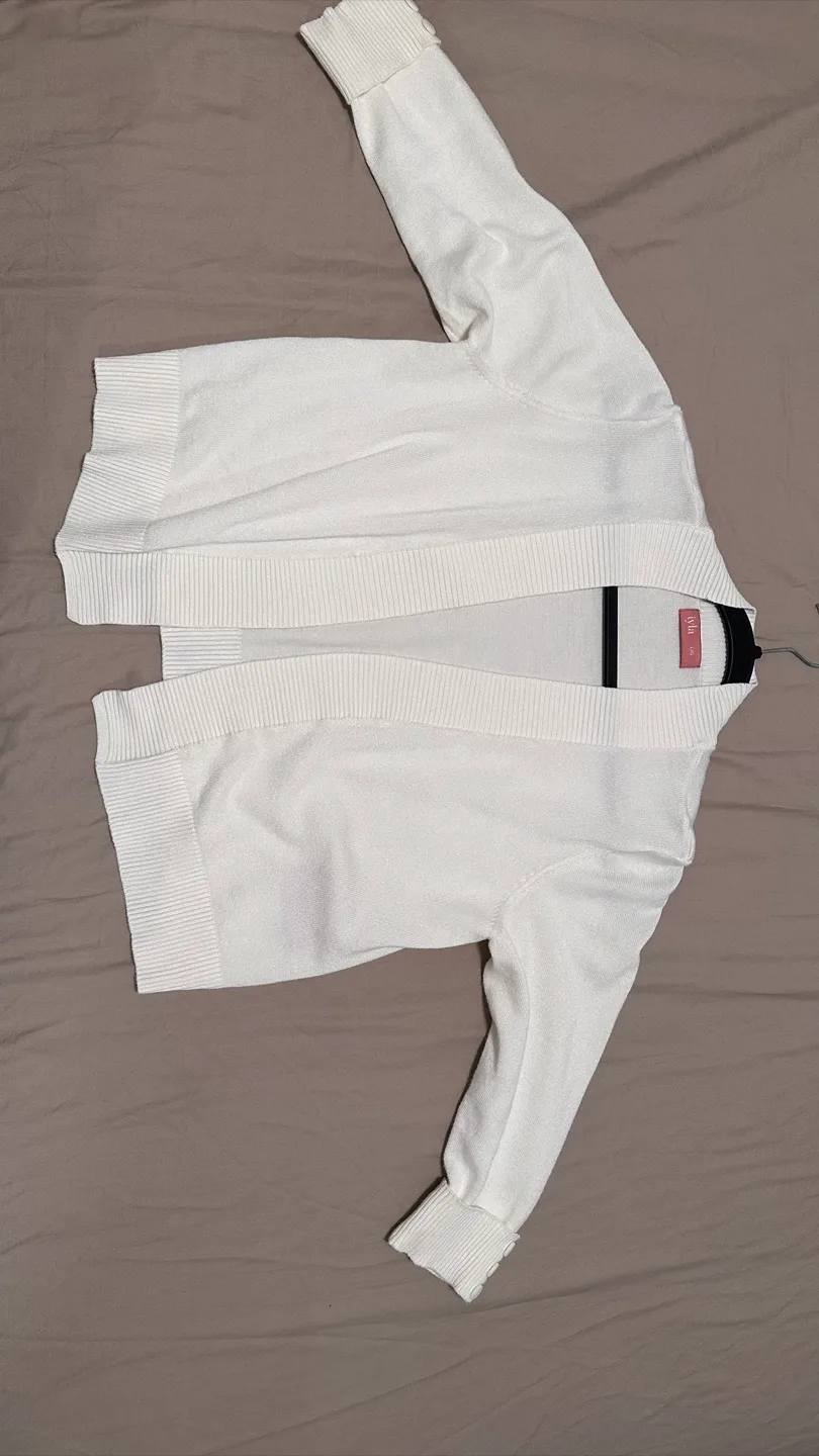 White cardigan thumbnail