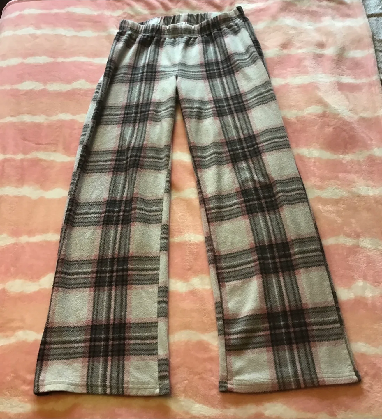 🤩 Plaid Lounge Pants Size M thumbnail