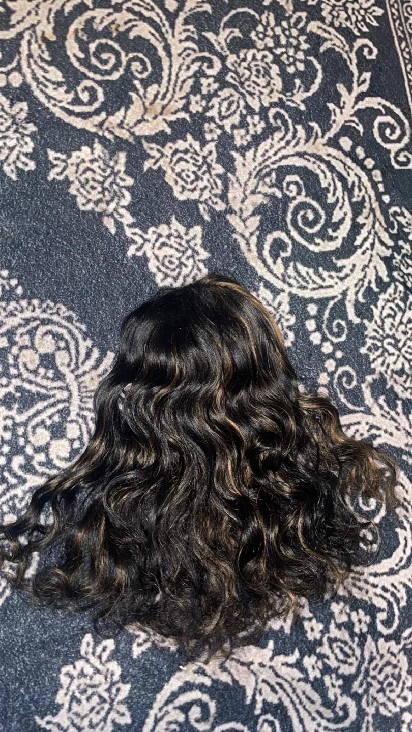 Wavy drawstring ponytail- Brown with Blonde Highlights thumbnail