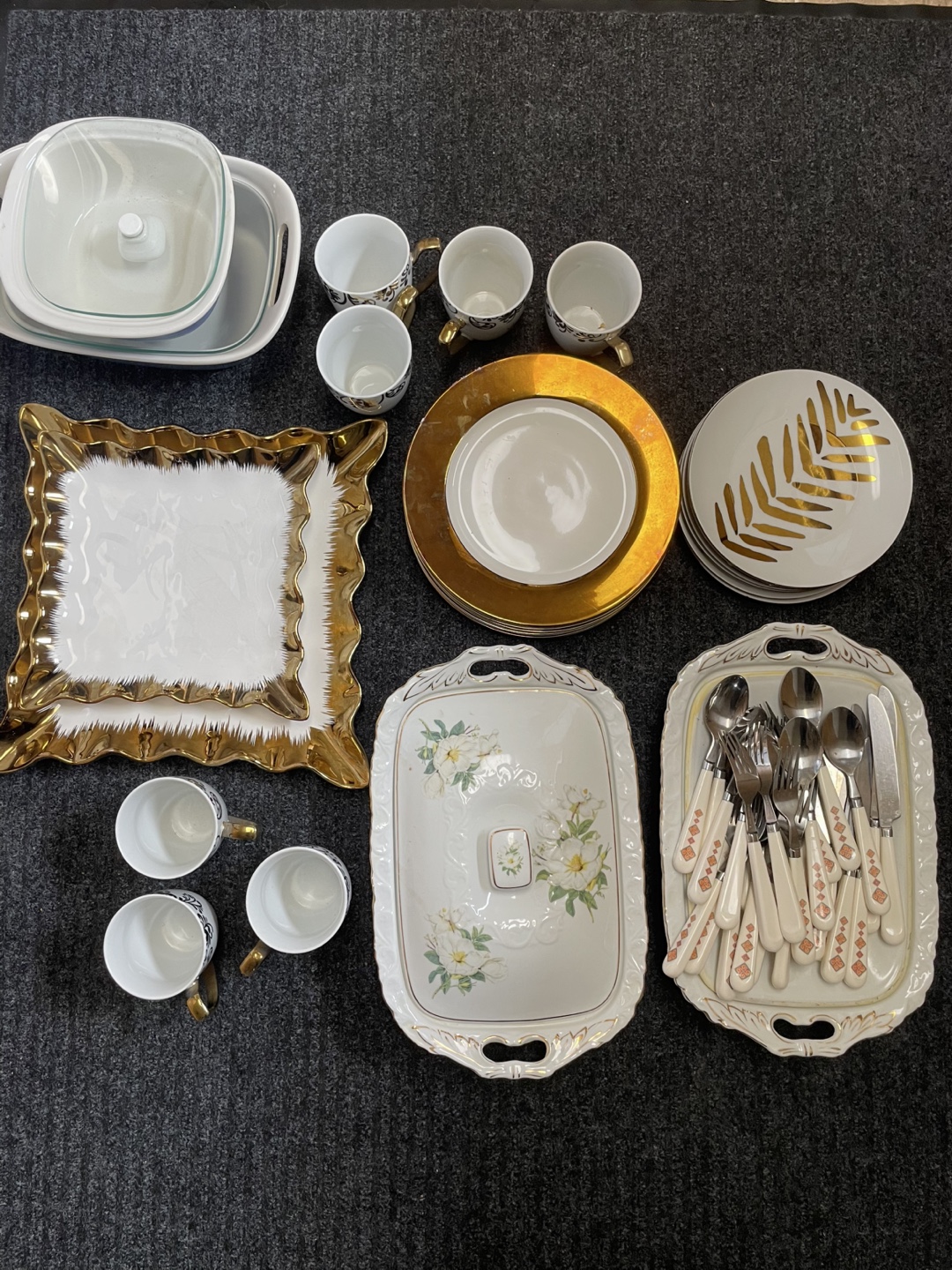 Set of Kitchenware