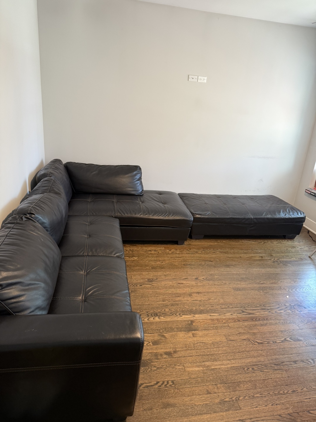 Black Leather Sectional Sofa - photo 4