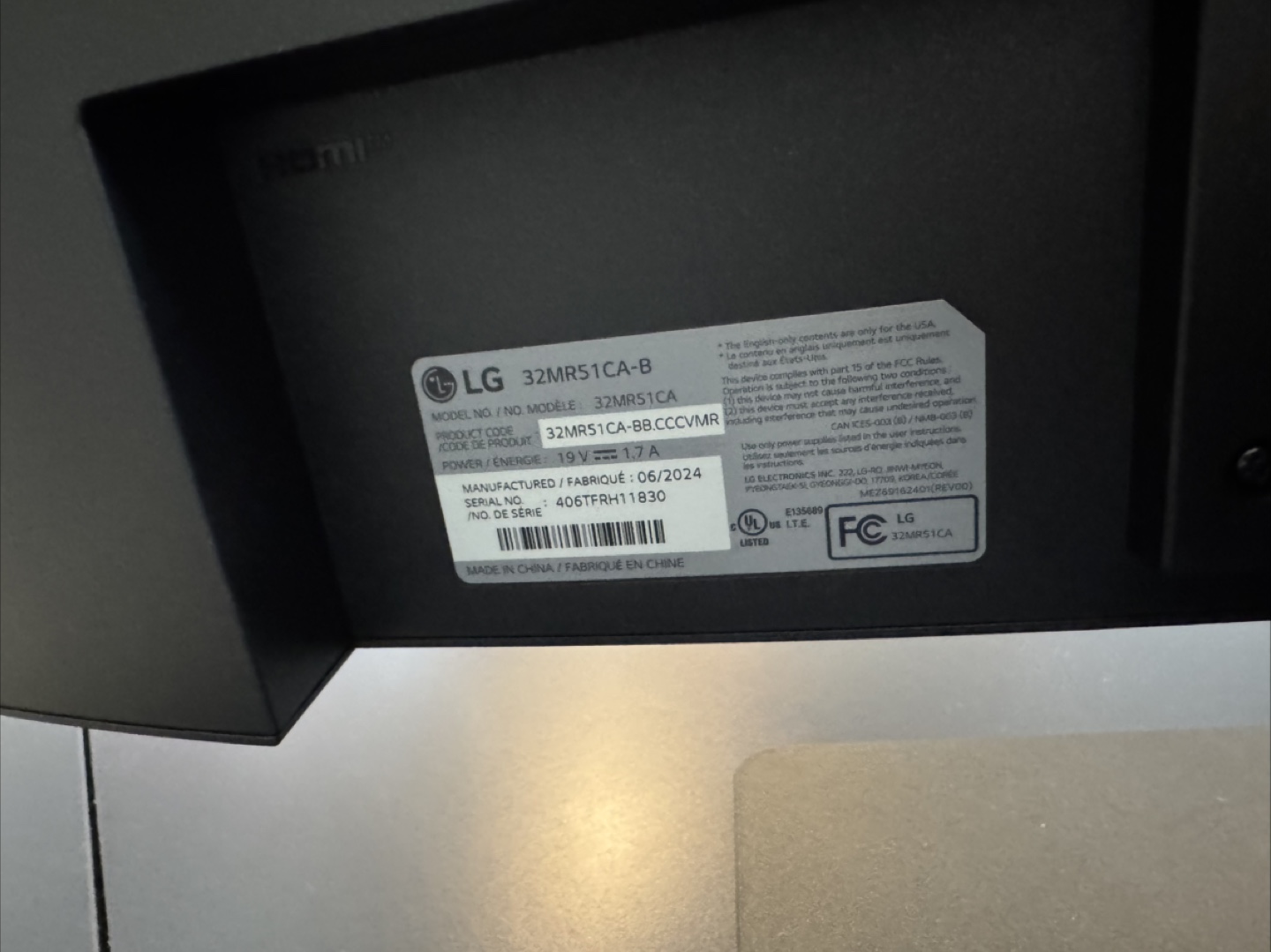 Whole Desk setup, LG 32MR51CA-B 32" Monitor & Black Office Chair - photo 5