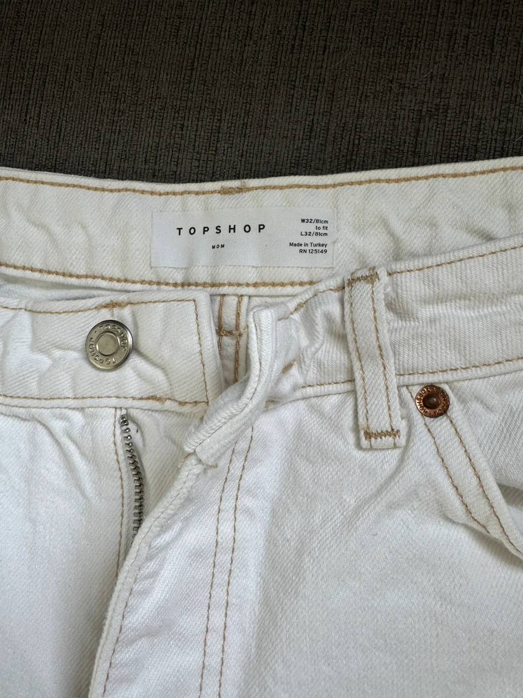Topshop Mom Jeans - White - W32 image indicator(4)