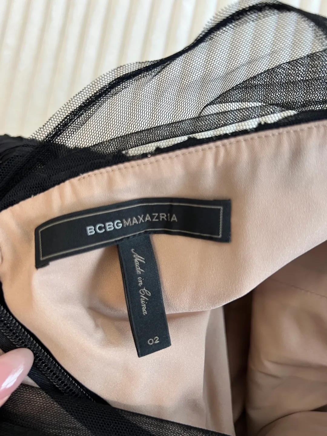 BCBGMAXAZRIA Black Lace Dress - Size 02 image indicator(4)