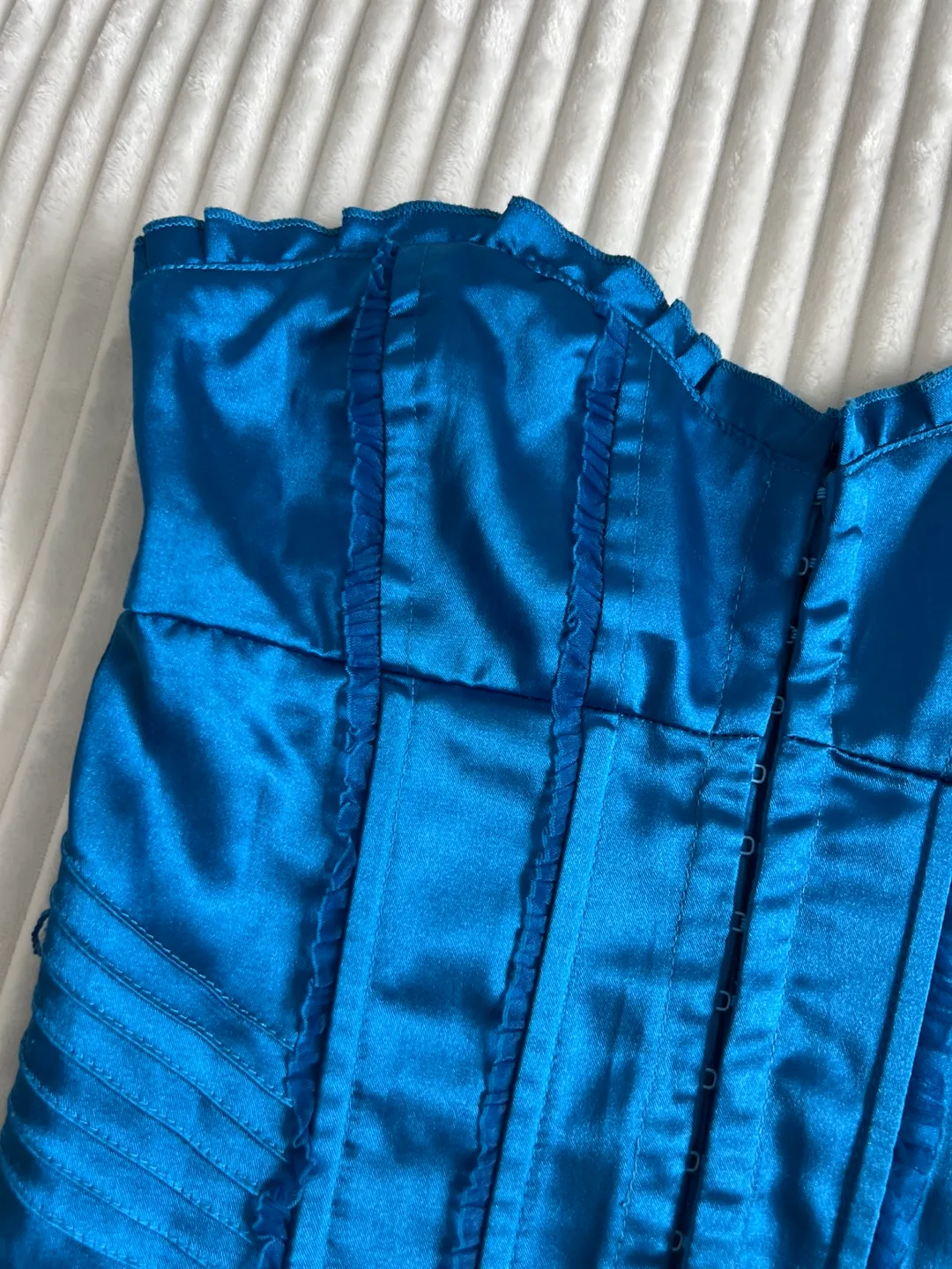 Le Chateau Blue Corset Top - XS image indicator(2)