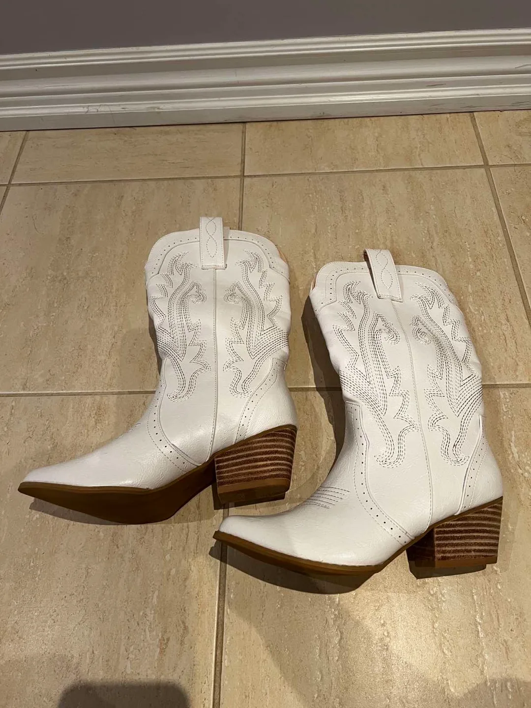 White Cowboy Boots - Size 7 thumbnail