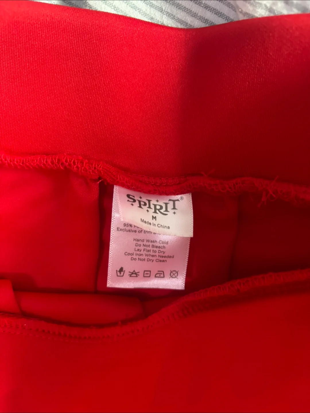 Red Pleated Skirt - Size M image indicator(2)