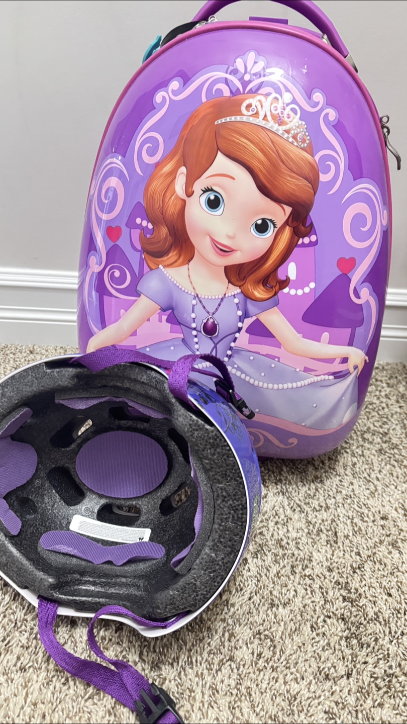 Sofia the First Rolling Luggage & Helmet Set - photo 3